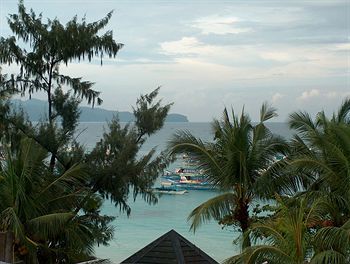 Queen\'S Beach Resort Manoc-Manoc 外观 照片